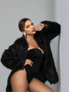 Moon escort in London